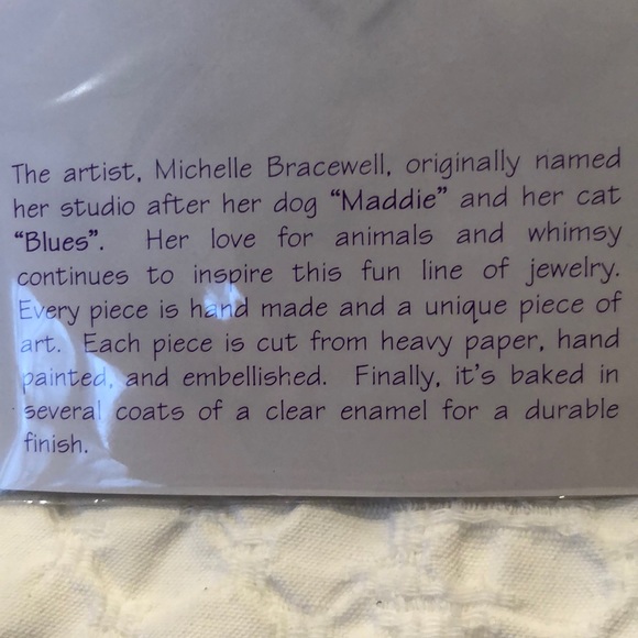 Camel Earrings - Picture 3 of 5